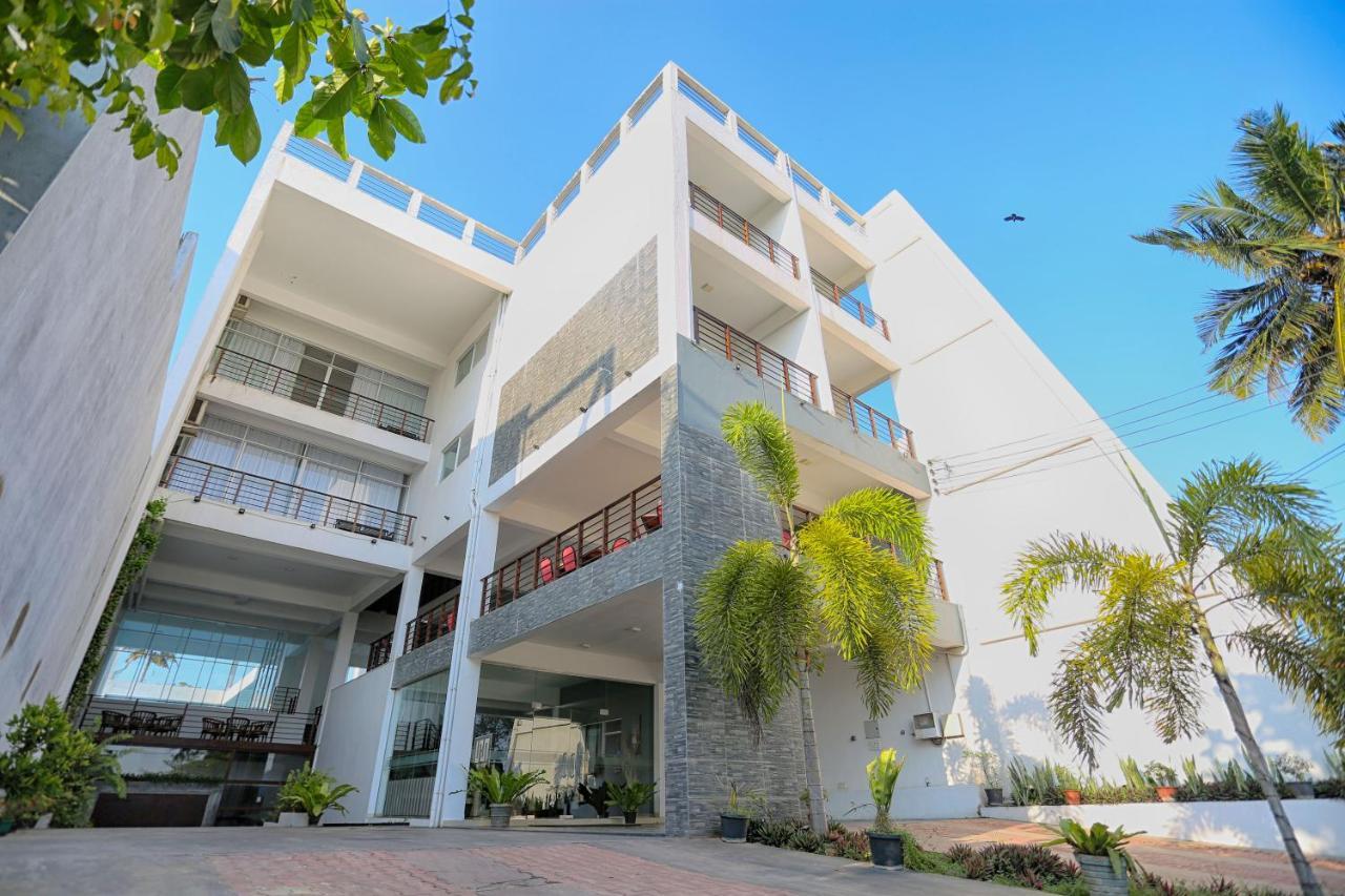 Hotel Twenty Two Binaweli Weligama Esterno foto